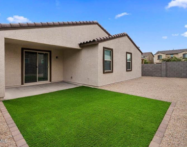 10826 W Polk Street - Photo Thumbnail 20