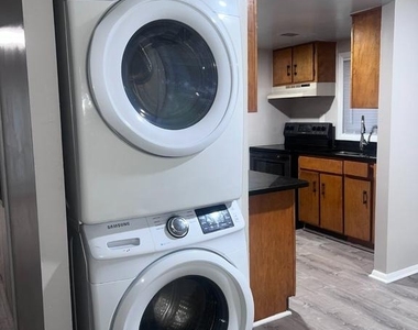 217 Haverhill Road - Photo Thumbnail 3