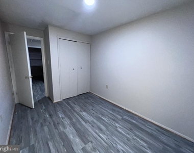 217 Haverhill Road - Photo Thumbnail 19
