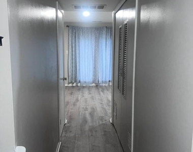 217 Haverhill Road - Photo Thumbnail 4