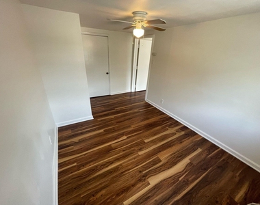 6404 Ponca St - Photo Thumbnail 8