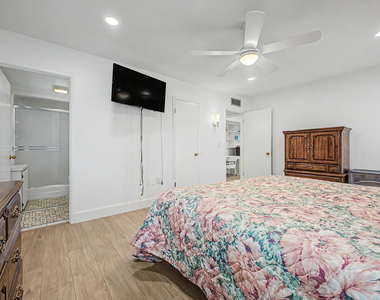 13222 W Kodiak Drive - Photo Thumbnail 22