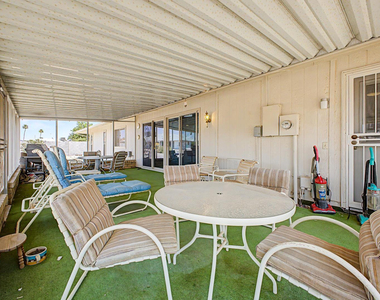 13222 W Kodiak Drive - Photo Thumbnail 35