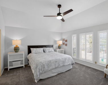 8113 Willet Trl - Photo Thumbnail 14
