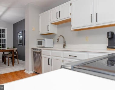 2623 North Everly Drive - Photo Thumbnail 6