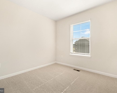 450 Herringbone Way - Photo Thumbnail 19