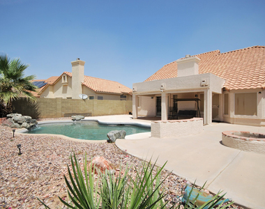1227 E Glenhaven Drive - Photo Thumbnail 16