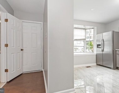 54 Hamlet Drive - Photo Thumbnail 5