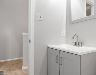 54 Hamlet Drive - Photo Thumbnail 16