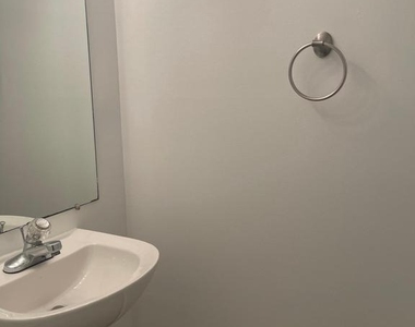9324 Town Place Drive - Photo Thumbnail 5