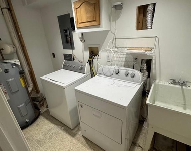 9324 Town Place Drive - Photo Thumbnail 17