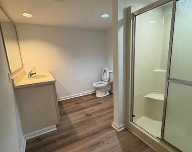 9324 Town Place Drive - Photo Thumbnail 13