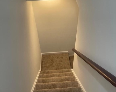9324 Town Place Drive - Photo Thumbnail 8