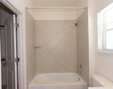 1732 Lakota Ln - Photo Thumbnail 18