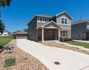 1732 Lakota Ln - Photo Thumbnail 3