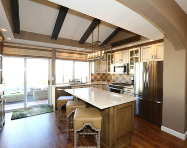 5804 N Scottsdale Road - Photo Thumbnail 9