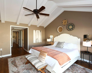 5804 N Scottsdale Road - Photo Thumbnail 18