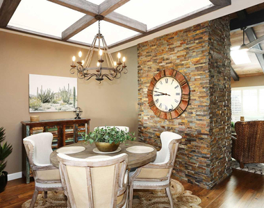 5804 N Scottsdale Road - Photo Thumbnail 2