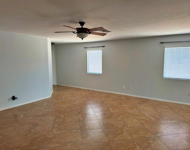 30479 N Bareback Trail - Photo Thumbnail 5