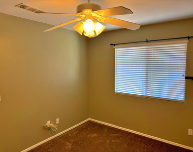 30479 N Bareback Trail - Photo Thumbnail 23