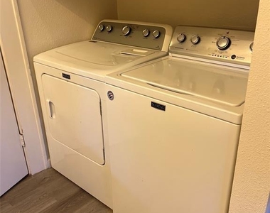 13817 Abrahamson Ct - Photo Thumbnail 15
