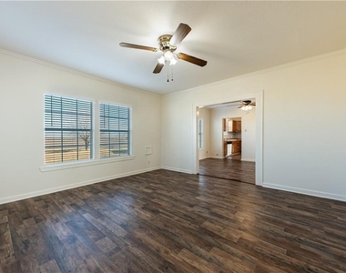 13817 Abrahamson Ct - Photo Thumbnail 3