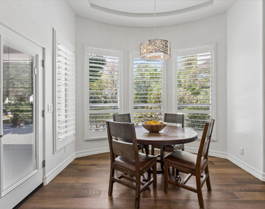 10800 E Cactus Road - Photo Thumbnail 9