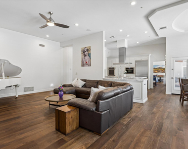 10800 E Cactus Road - Photo Thumbnail 15