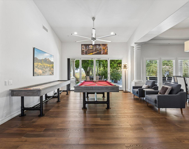 10800 E Cactus Road - Photo Thumbnail 5