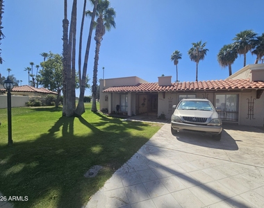 6851 E Golden Hills Way - Photo Thumbnail 34