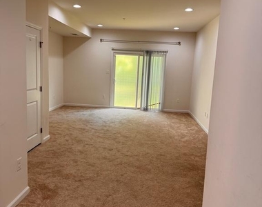 624 Ravenwood Drive - Photo Thumbnail 20