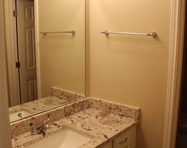 2838 Southampton Way - Photo Thumbnail 7
