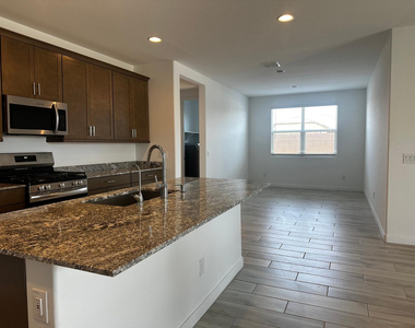 3269 E Baler Drive - Photo Thumbnail 27