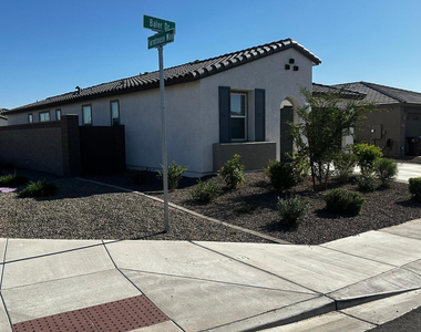 3269 E Baler Drive - Photo Thumbnail 7