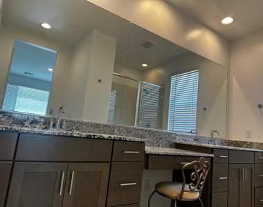 3269 E Baler Drive - Photo Thumbnail 37