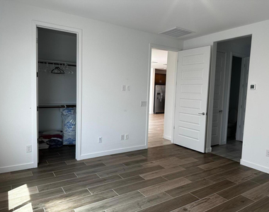 3269 E Baler Drive - Photo Thumbnail 35