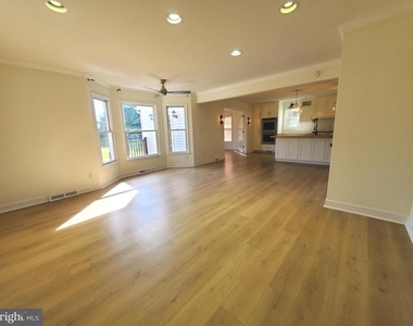614 E Pebworth Road - Photo Thumbnail 11