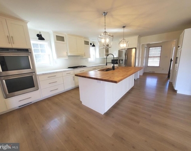 614 E Pebworth Road - Photo Thumbnail 22
