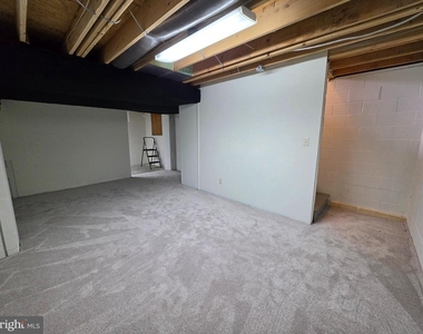 614 E Pebworth Road - Photo Thumbnail 45