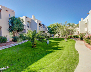 11260 N 92nd Street - Photo Thumbnail 8