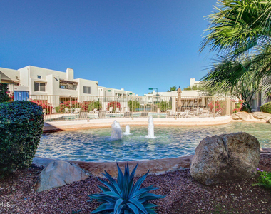 11260 N 92nd Street - Photo Thumbnail 6