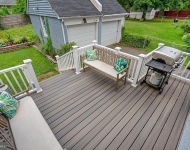 2410 South Dakota Avenue Ne - Photo Thumbnail 33
