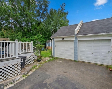 2410 South Dakota Avenue Ne - Photo Thumbnail 31