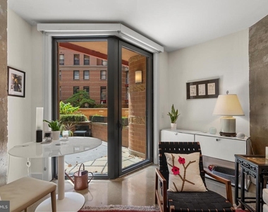 616 E Street Nw - Photo Thumbnail 4