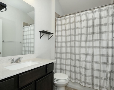 229 Finstown St - Photo Thumbnail 15