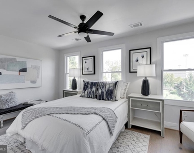 1323 Childress Street Ne - Photo Thumbnail 16