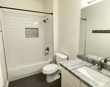2670 E Hulet Drive - Photo Thumbnail 17