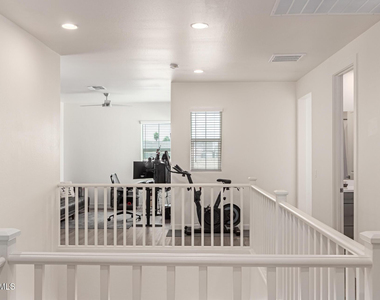 3746 E Earll Drive - Photo Thumbnail 28