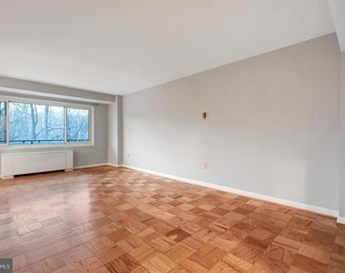 4201 Cathedral Avenue Nw - Photo Thumbnail 4