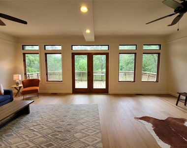 281 Earl Callahan Rd - Photo Thumbnail 3